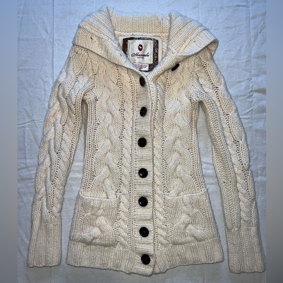 Abercrombie & Fitch Sweaters - Vintage Y2K Abercrombie & Fitch Cream Cable Knit Cardigan